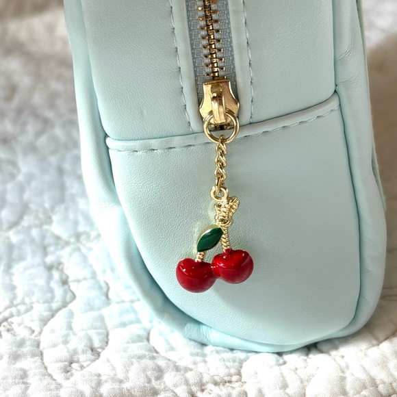 Marc Jacobs Mint and Cream Cosmetic Bag - Picture 2 of 4